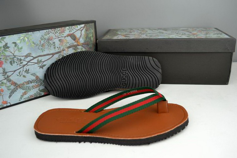 Gucci Slippers Woman--127